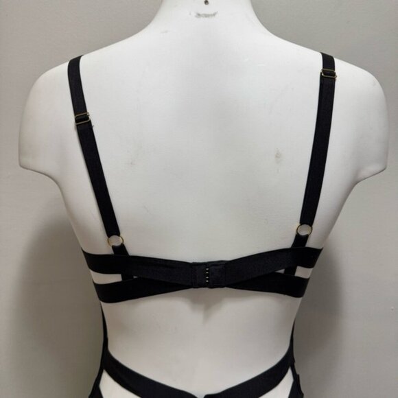 Victoria's Secret Very Sexy Black Bondage Bodysuit Size Small - Picture 7 of 12